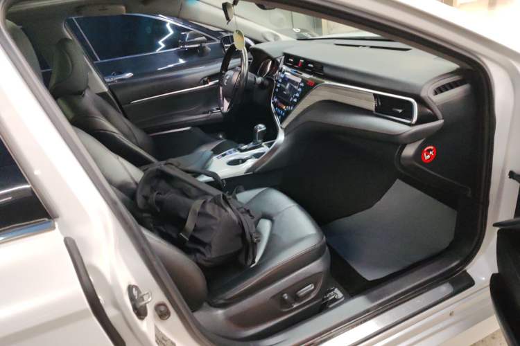 Used Toyota Camry 2018 Dual-Engine 2.5 HG Luxury Edition