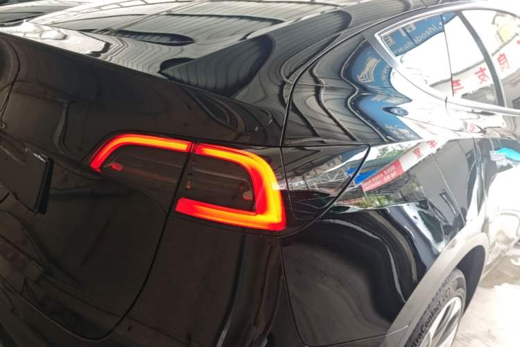 Used Tesla Model Y 2022 Rear-Wheel-Drive Version