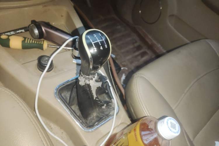 Used Wuling Hongguang 2014 1.5L S Standard Version Gear Lever