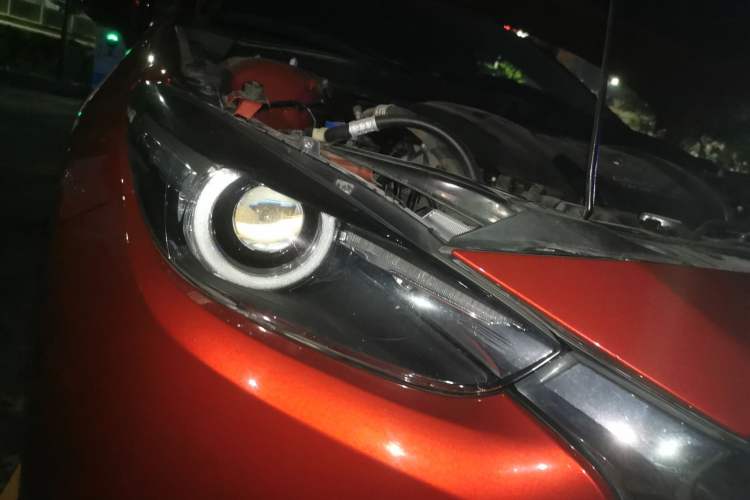 Used Mazda 3 Axela 2019 Cloud-Controlled Sedan 1.5L Automatic Luxury Model China VI Standard Right Front Headlight