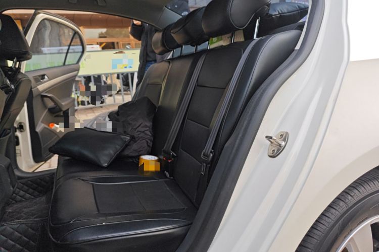 Used Volkswagen Lavida 2015 1.6L Automatic Fashion Edition