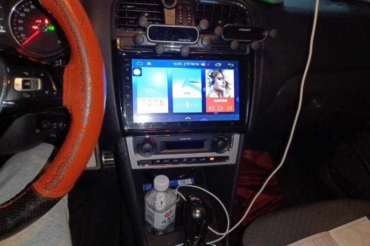 Used Volkswagen Polo 2016 1.6L Cross Polo Automatic
