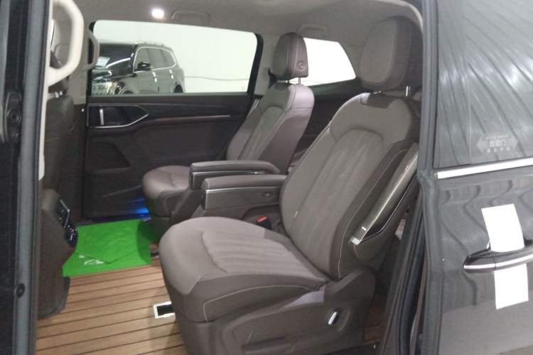 Used Volkswagen Viloran 2023 Facelift 330TSI Luxury Edition
