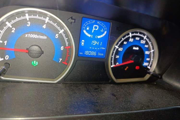 Used Karry K50 2015 1.5L Automatic Comfort Model Odometer Close Up