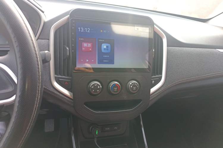 Used Baojun 530 2020 1.5T Manual Comfort Version 6 Seats