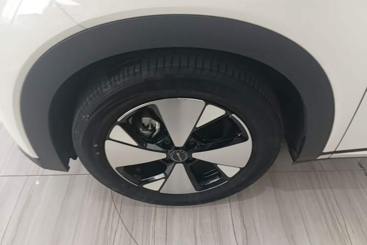Used BYD Dolphin 2023 420 km Free Version
