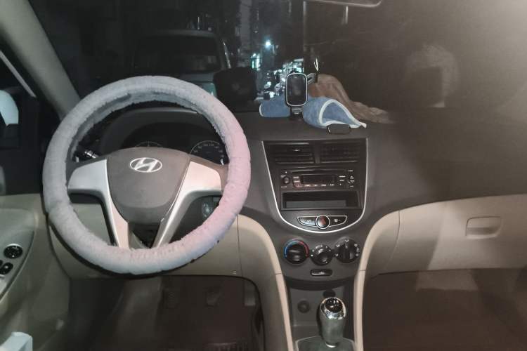 Used Hyundai Verna (older generation) 2010 Sedan 1.4L Manual Comfort GS