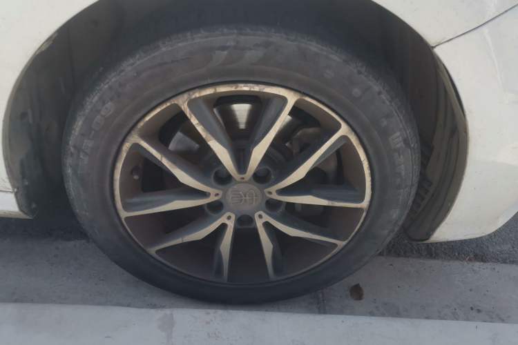 Used BYD Song MAX 2018 1.5T Automatic Smart Connect Luxury 6-Seater
