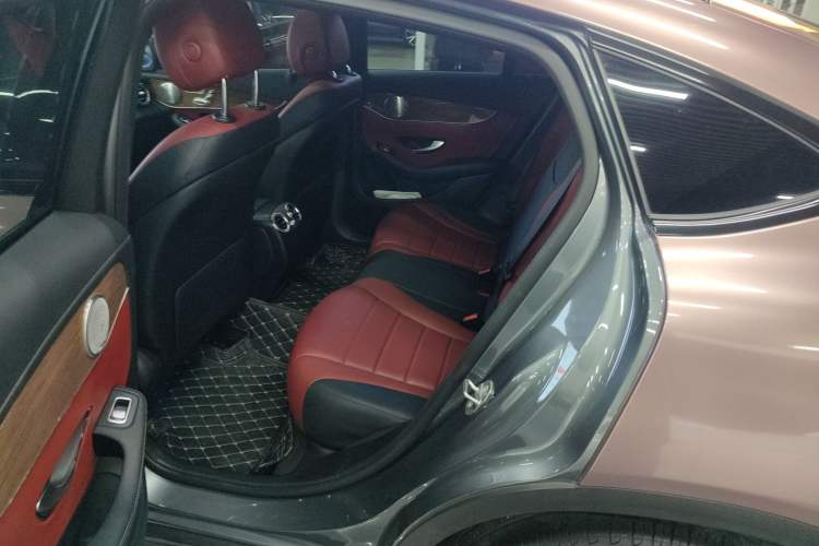 Used Mercedes-Benz GLC Coupe 2019 Facelift GLC 260 4MATIC Coupe SUV