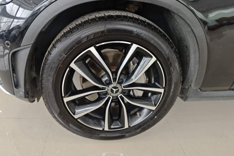 Used Mercedes-Benz GLC 2020 Facelift GLC 260 L 4MATIC Luxury Edition
