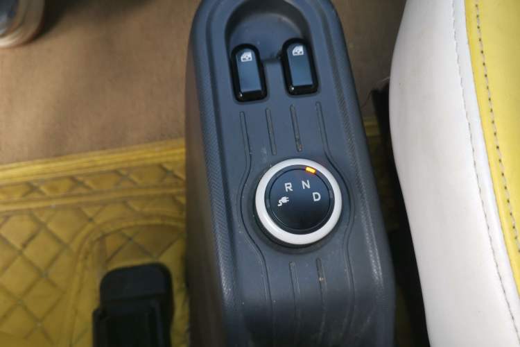 Used Wuling Hongguang MINIEV 2022 Macaron Fashion Model Lithium Iron Phosphate