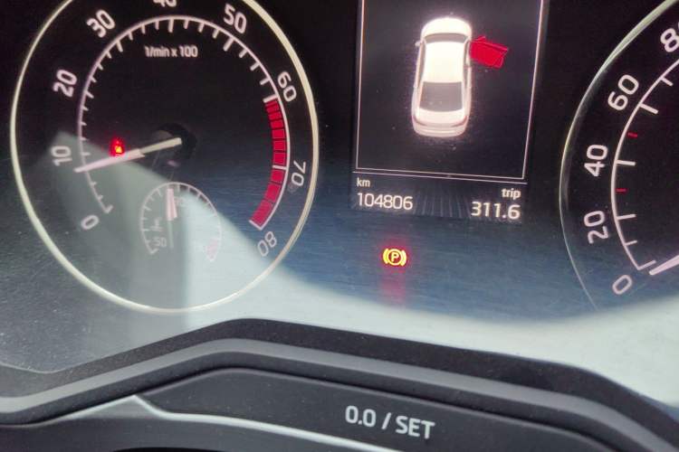 Used Skoda Superb 2016 TSI280 DSG Innovation Edition Odometer Close Up