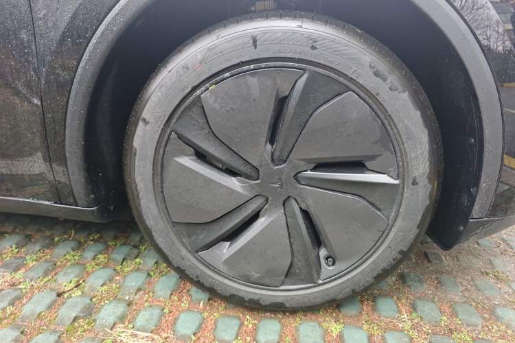 Used Tesla Model Y 2026 Rear-Drive Model
