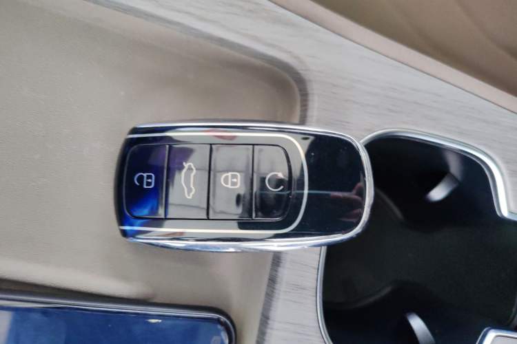 Used Chery Tiggo 8 PLUS 2025 290TGDI DCT Prestige 5-Seater