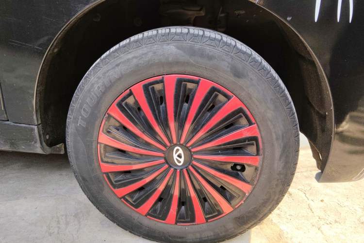 Used Chery QQ Ice Cream 2022 170km Sundae Phosphate Lithium-Ion
