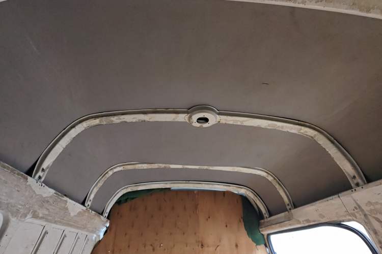 Used Jinbei Hiace 2011 2.2L Sixth-Generation Xianglong Classic 4G22D4B
