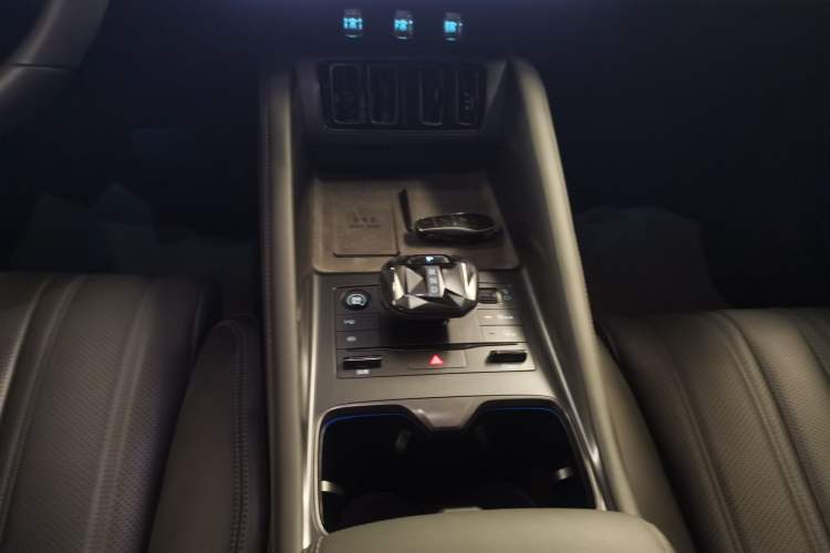 Used BYD Song L EV 2025 Intelligent Driving Version 662 km LiDAR Excellence Edition