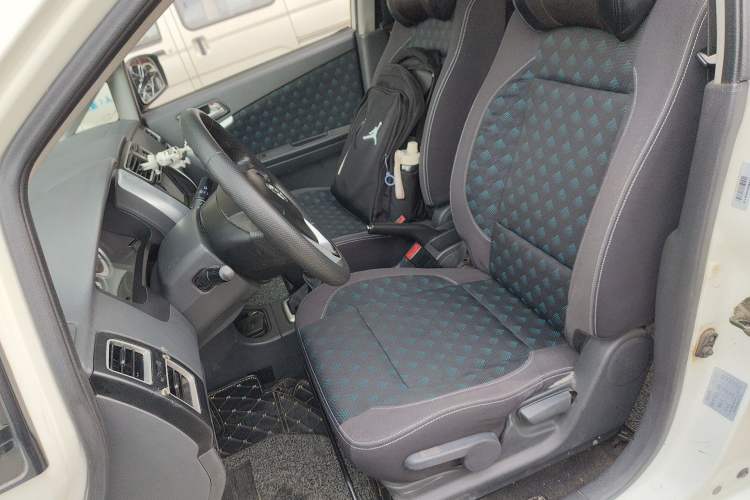 Used Suzuki Liana A6 2014 Hatchback 1.4L Manual Happiness Edition Left Front Seat