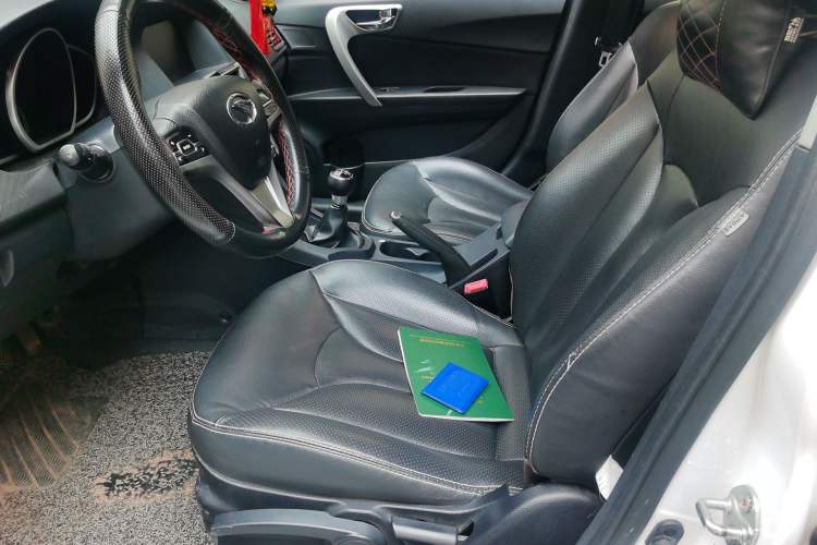 Used Soueast V6 Lingshi 2014 1.5L Manual Luxury Edition for Women Left Front Seat