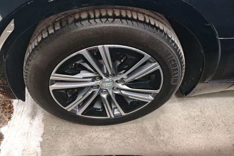 Used Cadillac LYRIQ 2022 Rear-Drive Long-Range Prestige Edition
