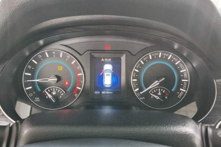 Used Haval H2 2016 Red-Label 1.5T Manual Two-Wheel Drive Luxury Model