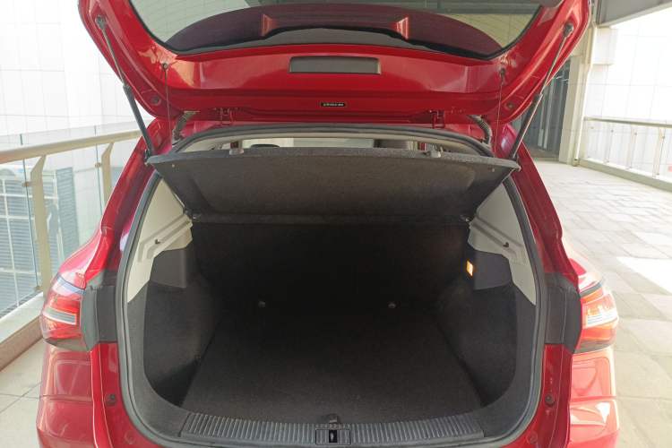 Used Roewe RX3 2020 1.6L CVT 4G Connected Ultra-Fun Elite Edition
