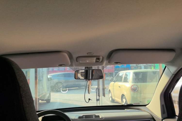 Used Chery QQ Ice Cream 2022 120km Conical Shape Lithium Iron Phosphate Headliner