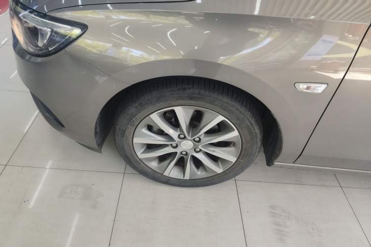 Used Buick GL6 2019 18T 6-Seater Connected Luxury Version China VI Standard