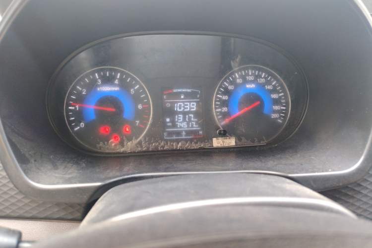 Used Dongfeng Fengon 330 2019 1.5L Manual Practical II China VI