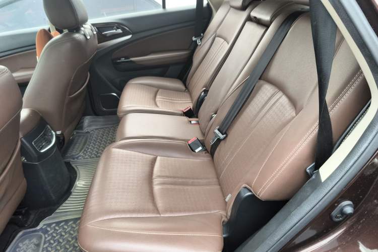 Used BYD S7 2016 2.0T Automatic Prestige Plus
