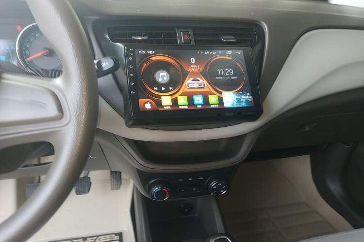 Used Chevrolet Lova RV 2016 1.5L Manual Comfort Edition Audio And AC Panel