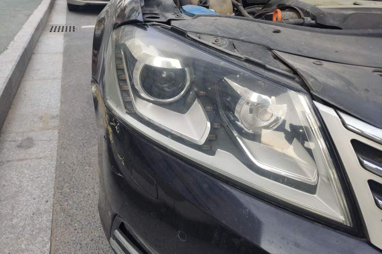 Used Volkswagen Magotan 2012 Revised Version 2.0 TSI Luxury Edition