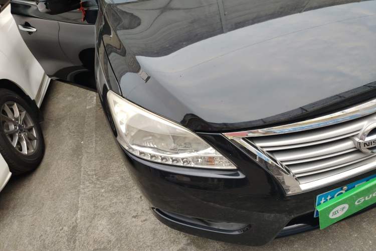 Used Nissan Sylphy 2014 1.6XV CVT Deluxe Edition Right Front Headlight