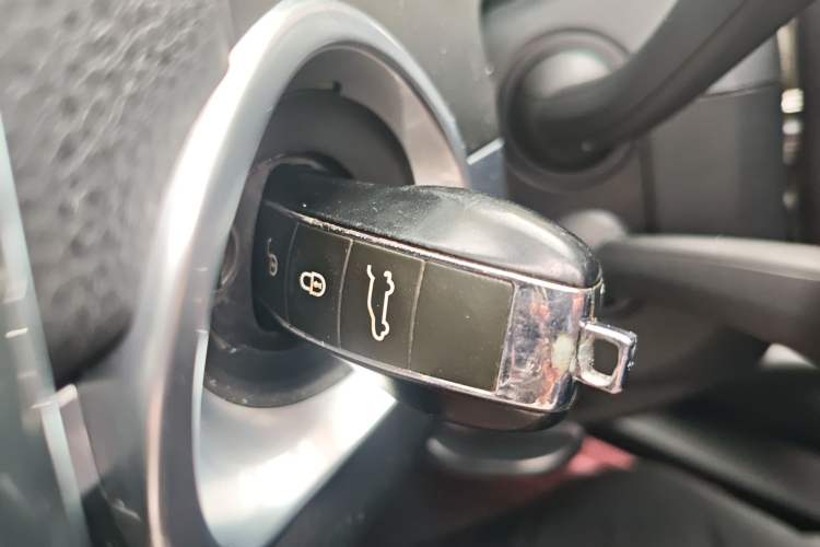 Used Porsche Cayenne 2014 Cayenne Platinum Edition 3.0T