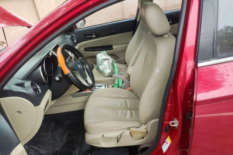 Used CHANGAN Eado 2012 1.6L Automatic Prestige Model China IV Standard
