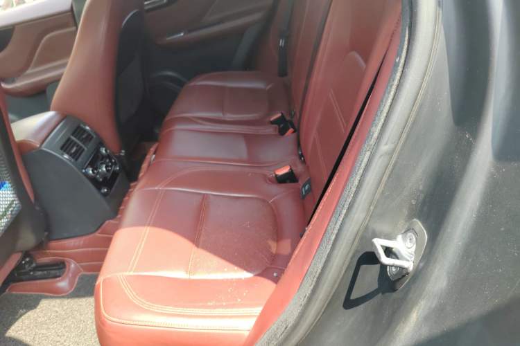 Used Jaguar F-PACE 2016 2.0T Two-Wheel Drive Urban Luxury Edition