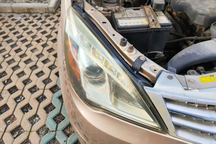 Used BAIC Weiwang M20 2014 1.5L Comfort Version BJ415B Right Front Headlight