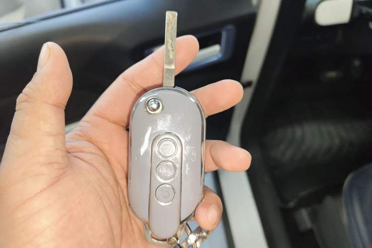 Used Wuling Hongguang MINIEV 2022 GAMEBOY 200km Gaming Edition with Lithium Iron Phosphate
