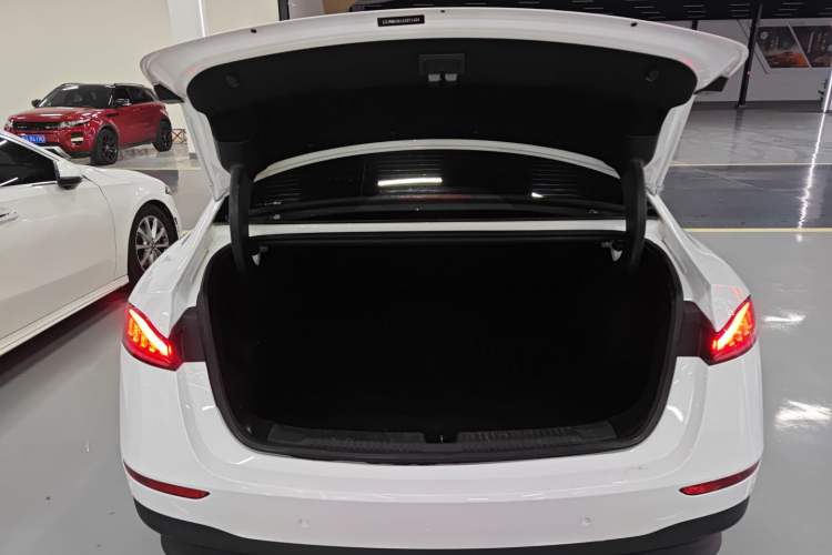 Used Roewe D7 2025 DMH 125km World Champion Edition