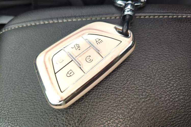 Used Cadillac XT4 2024 28T Two-Wheel-Drive Luxury Version Vehicle Key