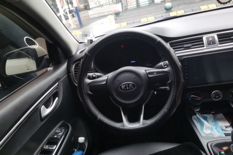 Used Kia K2 2017 Sedan 1.4L Manual Transmission 15th Anniversary Special Edition GLS Steering Wheel