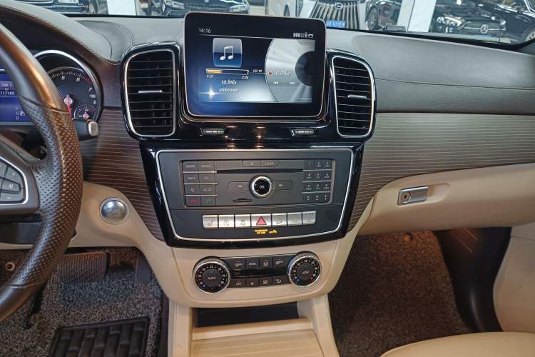 Used Mercedes-Benz GLE 2018 GLE 320 4MATIC Dynamic Edition Collector's Edition
