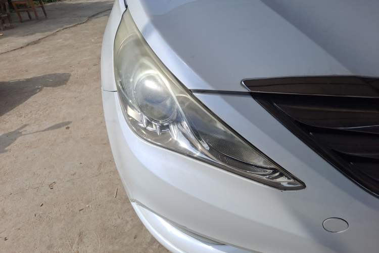 Used Hyundai Sonata 2011 2.0L Automatic Top-Grade Version