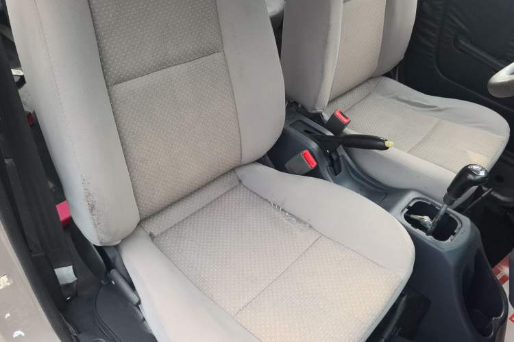 Used Jinbei Hiace X30 2020 1.5L Super-Comfortable Version China VI Standard SWC15M
