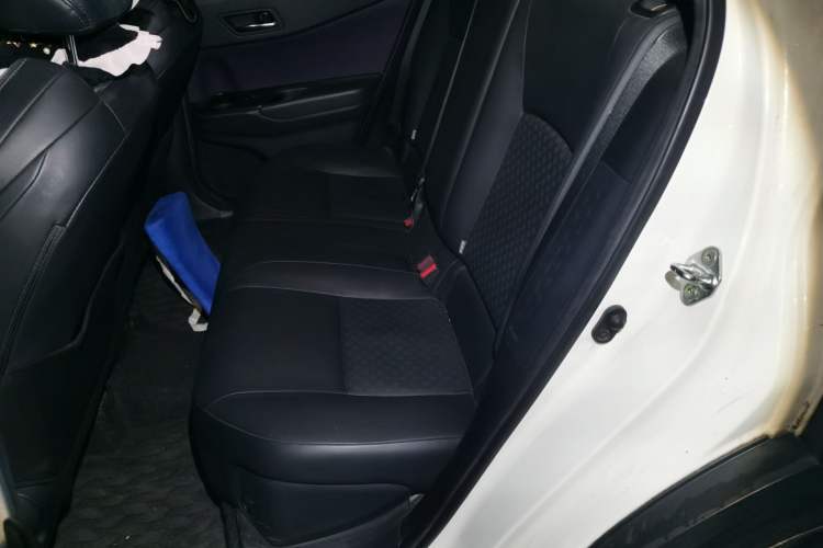 Used Toyota IZOA 2018 2.0L Yichi Version China VI Standard