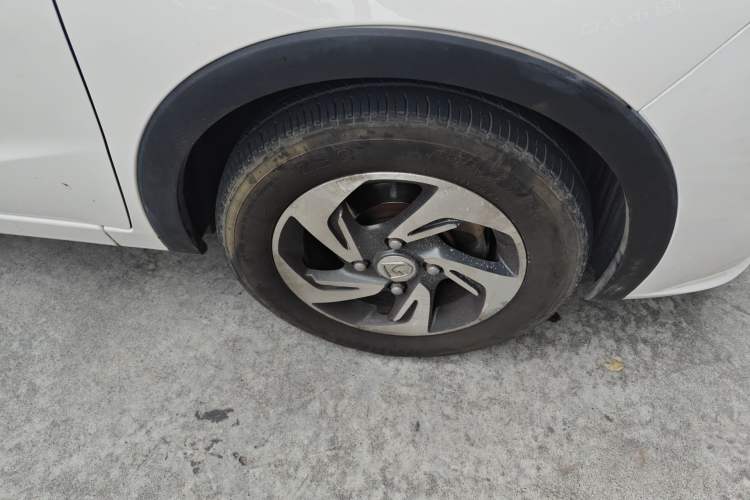 Used Baojun 310 2017 1.5L Automatic Fashion Model