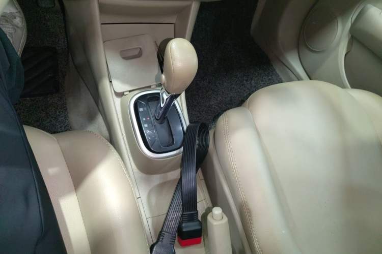 Used Nissan Sylphy 2018 Classic 1.6XE CVT Comfort Edition Gear Lever