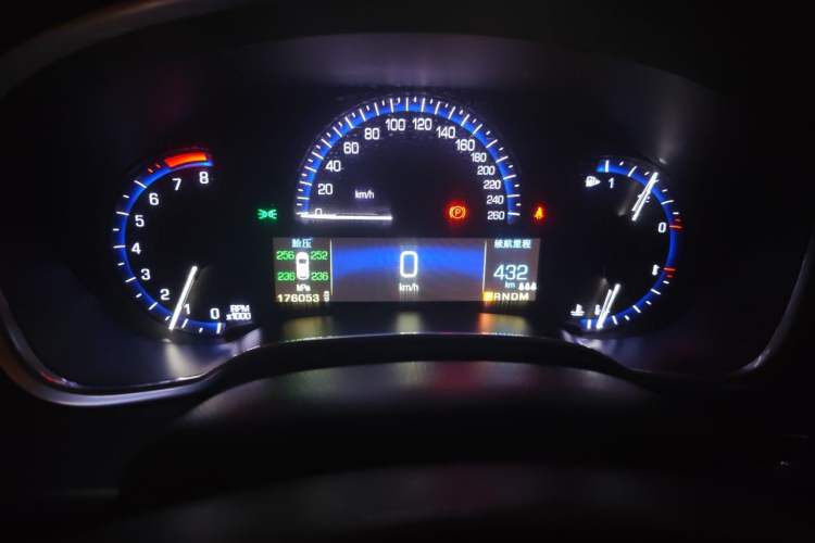 Used Cadillac SRX 2015 3.0L Comfort Version
