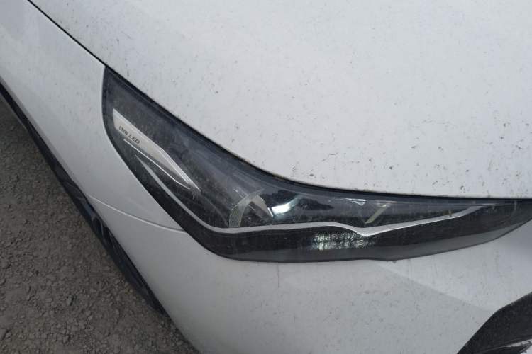 Used BMW 5 Series 2025 530Li Leading Model M Sport Package Right Front Headlight