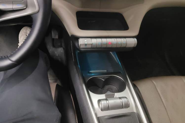 Used BYD Dolphin 2024 Honor Edition 420km Fashion Version
